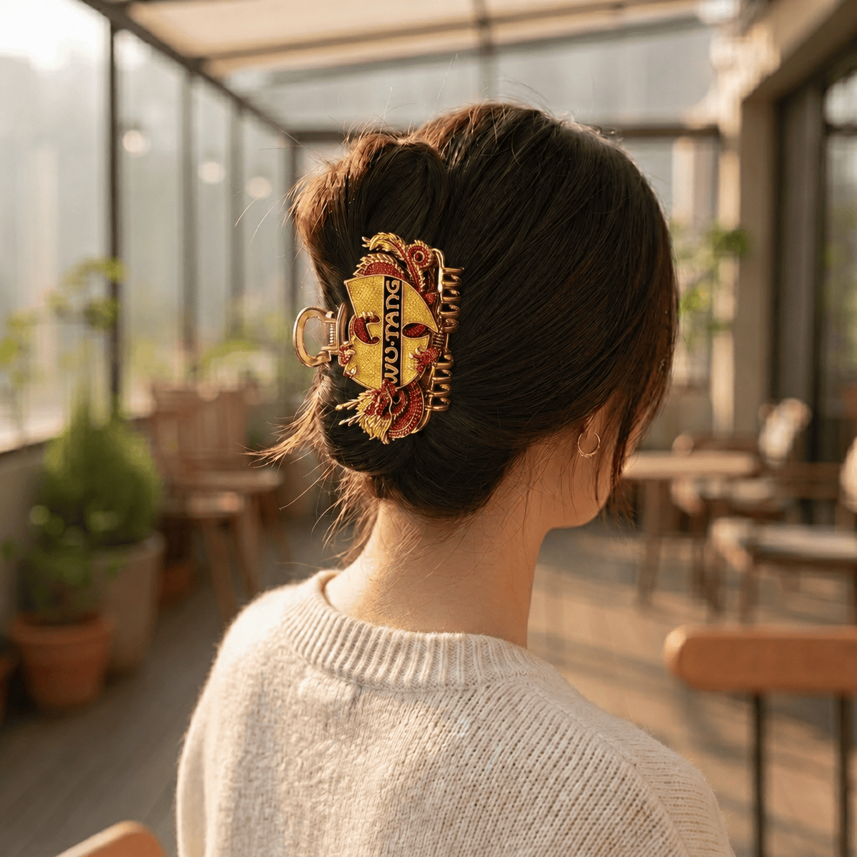 WTC Elegant Gold Hair Clip For Women BMD